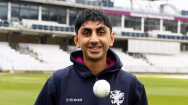অবশেষে ভারতের ভিসা পেলেন শোয়েব বশির