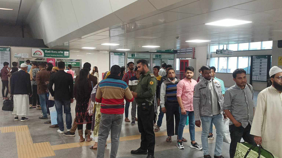 পৌনে দুই ঘণ্টা পর স্বাভাবিক মেট্রো চলাচল