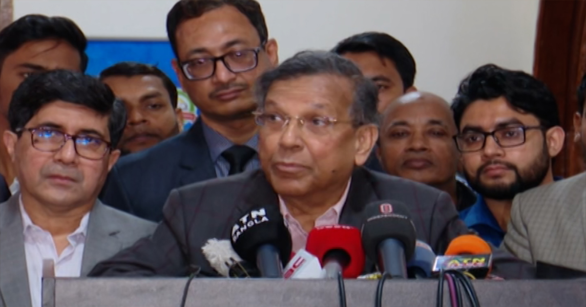 ড. ইউনূসকে অহেতুক গ্রেফতারের পরিকল্পনা নেই: আইনমন্ত্রী