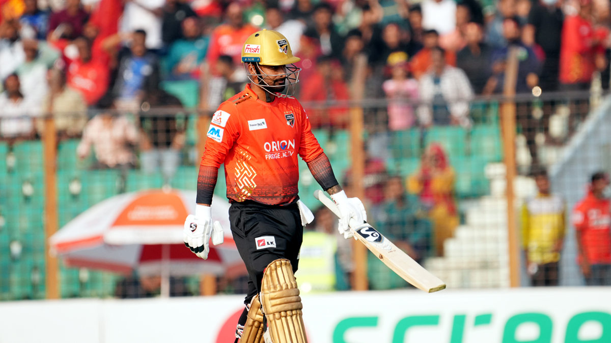 ফাইনালের আগে শাস্তি পেলেন লিটন লিটন দাস