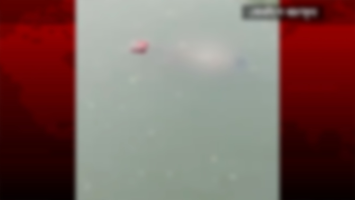 পুকুরে বুকে ব্যান্ডেজ বাঁধা অবস্থায় ভাসছিল শিশুর লাশ