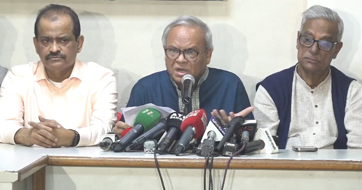 ‘দ্রব্যমূল্যের আগুনে পুড়ছে মানুষ আর অর্থের পুকুরে সাঁতরাচ্ছে সরকারের লোকজন’