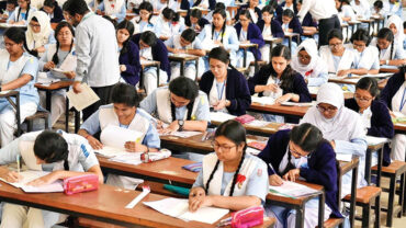 আজ এসএসসি পরীক্ষায় বসছে ২০ লাখেরও বেশি শিক্ষার্থী
