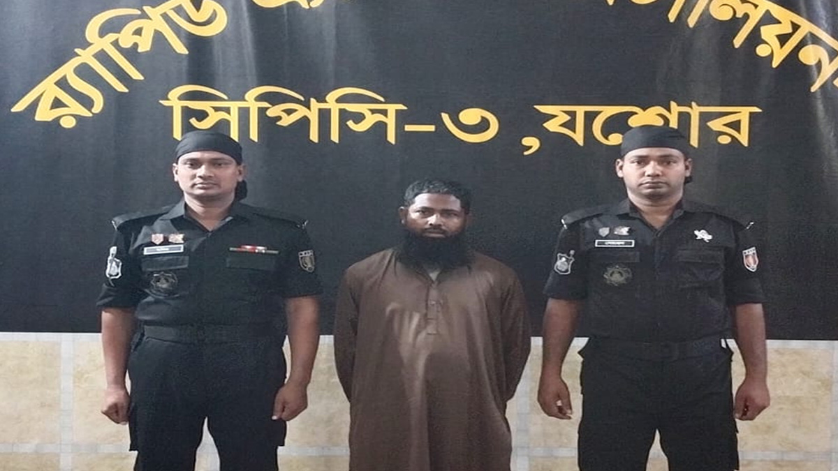 ছাত্রীকে ধর্ষণের অভিযোগে মাদরাসার প্রধান শিক্ষক গ্রেফতার