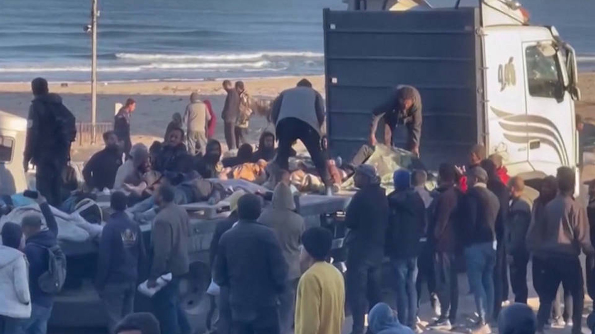 ত্রাণ সংগ্রহের সময় ইসরায়েলি হামলায় নিহতের সংখ্যা বেড়ে ১১৫