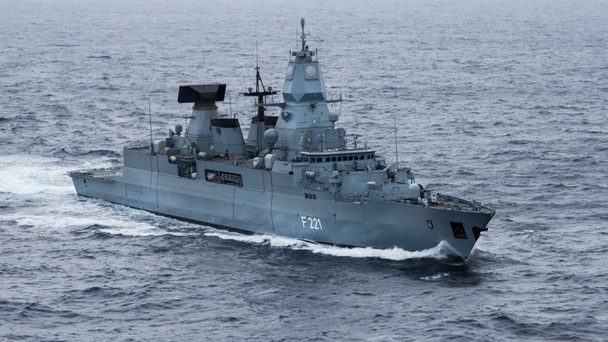 ভুল বোঝাবুঝির জেরে মার্কিন ড্রোনে হামলা চালিয়েছে জার্মানির যুদ্ধজাহাজ