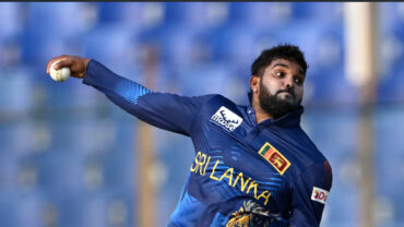 বিশ্বকাপ খেলতে অবসর ভেঙে টেস্ট দলে হাসারাঙ্গা!