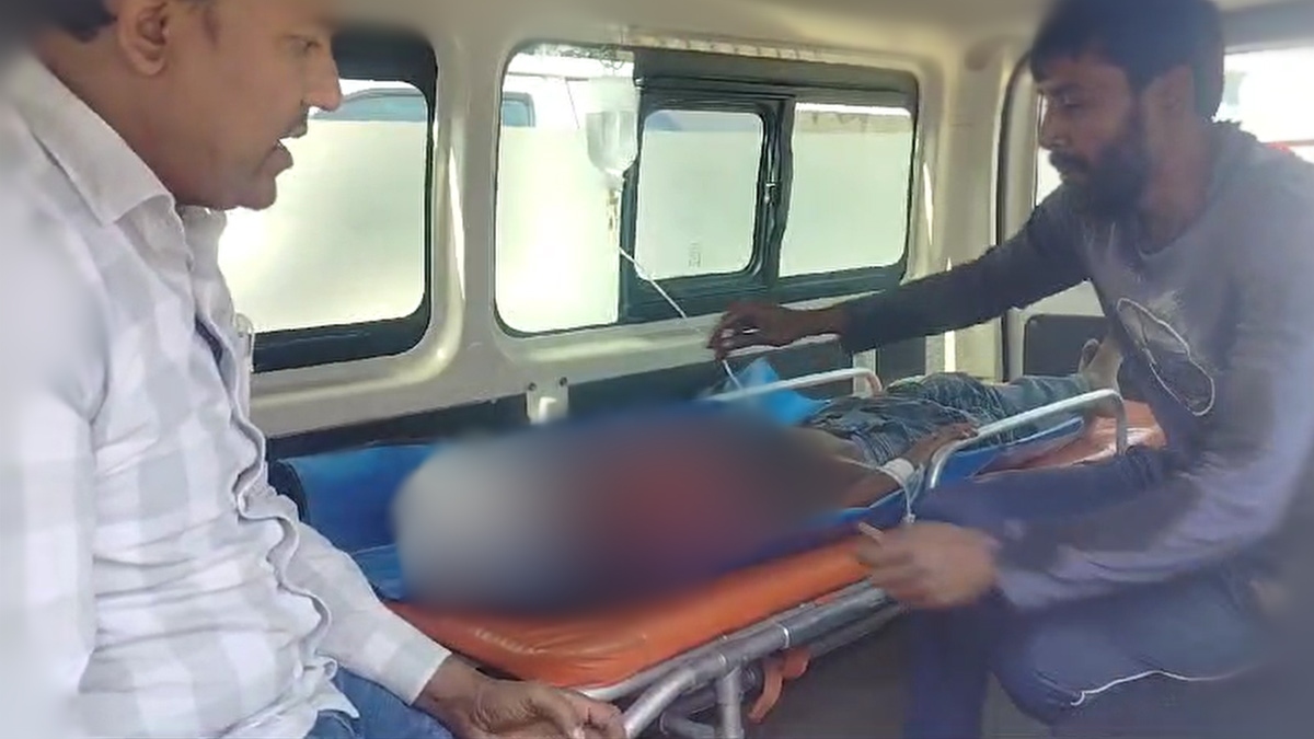 নাটোরে মাথায় গাছের ডাল ভেঙে শিশুর মৃত্যু