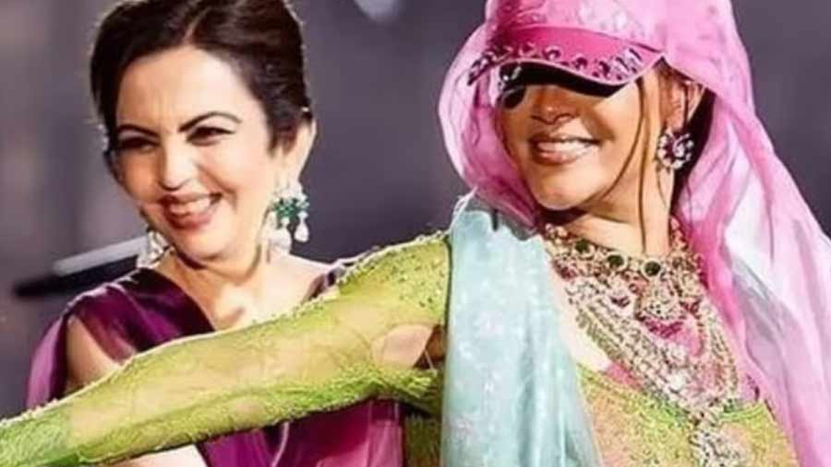 আম্বানির ছেলের বিয়েতে নাচতে গিয়ে পোশাক ছিঁড়ে বিপাকে রিহানা!