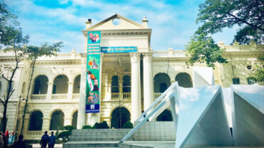 জগন্নাথ বিশ্ববিদ্যালয়ে শিক্ষা কার্যক্রম বন্ধ ঘোষণা, হল ত্যাগের নির্দেশ