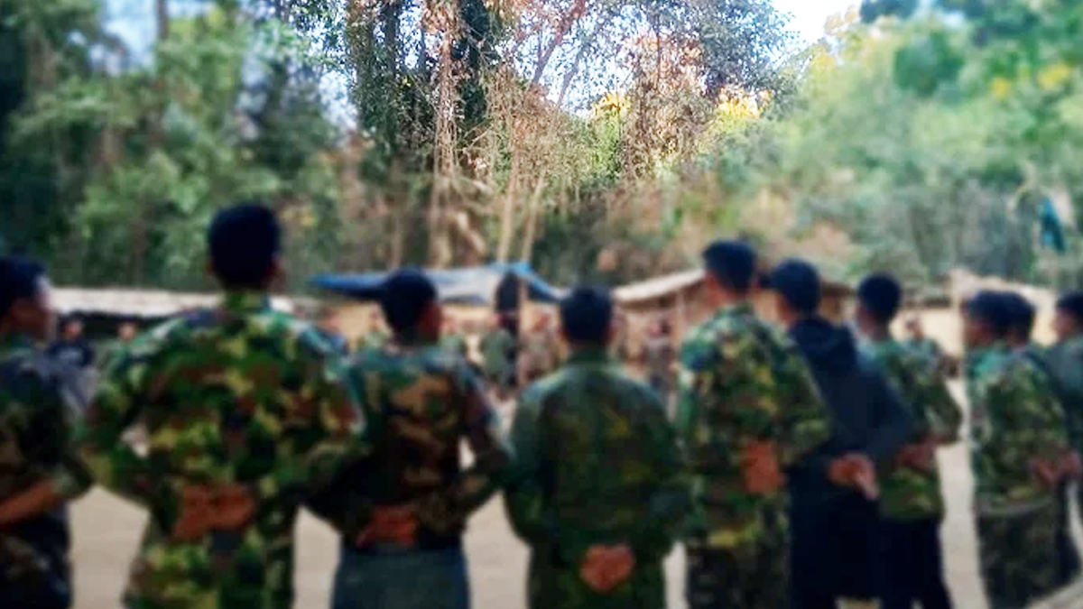 যৌথ বাহিনীর অভিযানে অস্ত্রসহ কুকি চিনের দুই সদস্য আটক