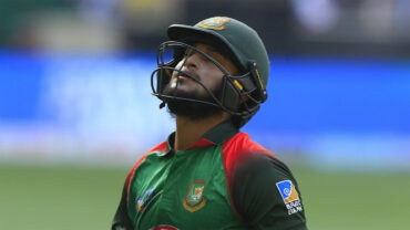 বিশ্বকাপের আগে দুঃসংবাদ পেলেন সাকিব