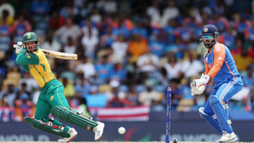 বিশ্বকাপ ফাইনাল: ১০ ওভার শেষে দক্ষিণ আফ্রিকার সংগ্রহ ৩ উইকেটে ৮১ রান