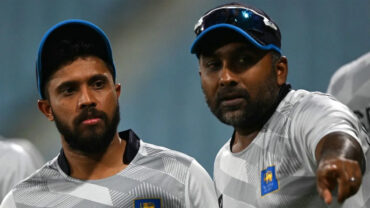 পদত্যাগ করলেন মাহেলা জয়াবর্ধনে