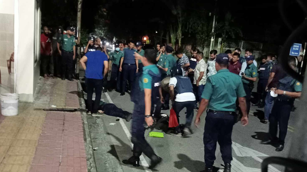 ফিলিস্তিন দূতাবাসের সামনে পুলিশ সদস্যের গুলিতে নিহত আরেক পুলিশ