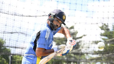 পাকিস্তান ম্যাচের আগে হাতে চোট পেয়েছেন রোহিত