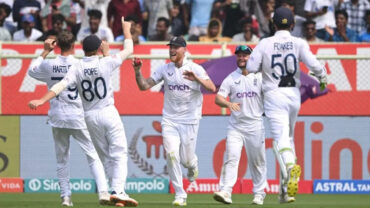 বেয়ারস্টো-ফোকসকে বাদ দিয়ে ইংল্যান্ডের দল ঘোষণা