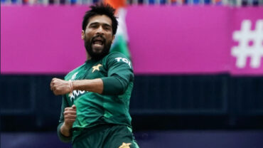 আমিরের ব্যাক টু ব্যাক উইকেট, ব্যাটিং বিপর্যয়ে ভারত