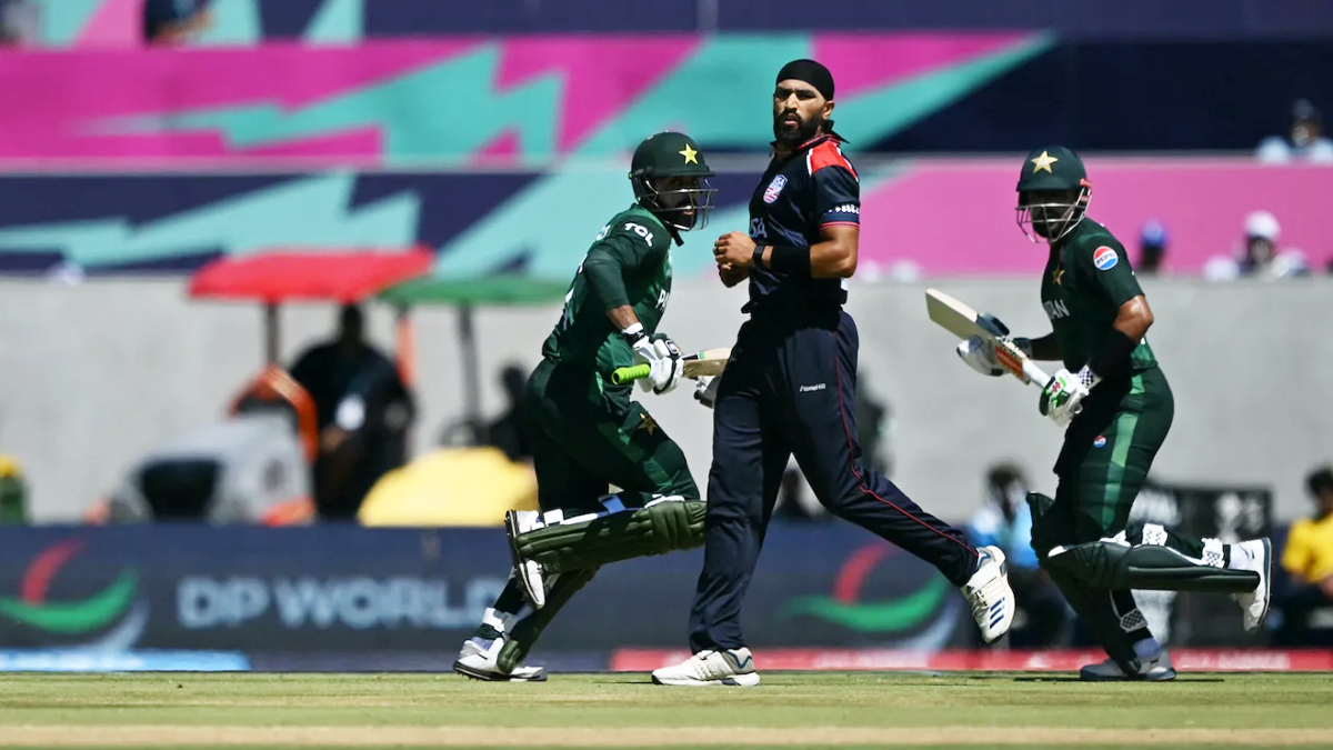 শুরুর ধাক্কা সামলে লড়াকু সংগ্রহ পাকিস্তানের