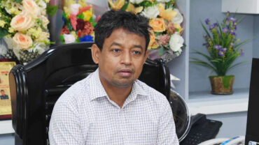 ডিবির সেই হারুন ও তার স্ত্রীর দেশত্যাগে নিষেধাজ্ঞা