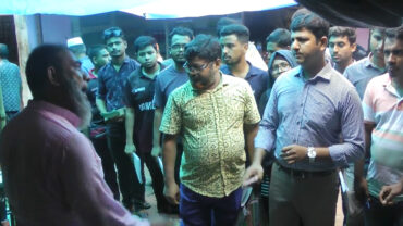 চুয়াডাঙ্গায় ভোক্তা অধিকারকে নিয়ে শিক্ষার্থীদের বাজার মনিটরিং