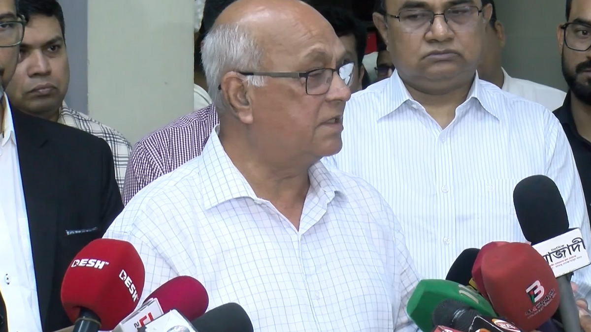 প্রতারণার জন্য ভুয়া মুক্তিযোদ্ধাদের শাস্তি পেতে হবে: মুক্তিযুদ্ধ বিষয়ক উপদেষ্টা