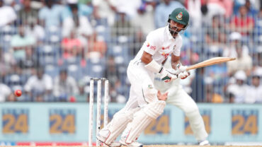 পাহাড়সম লক্ষ্য তাড়ায় আশা জাগাচ্ছেন বাংলাদেশের ওপেনাররা
