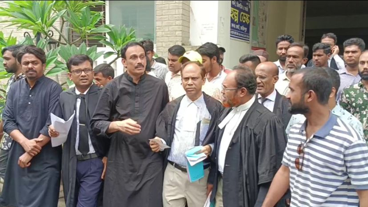 ফরিদপুরে ইঞ্জিনিয়ার মোশাররফের বিরুদ্ধে হত্যাচেষ্টা মামলা