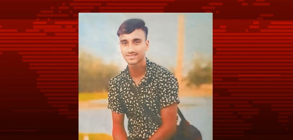 কয়েকজন মিলে ধরে কিশোরকে পুলিশের গুলি, মামলা সাংবাদিকদের নামে!