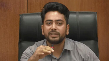 ‘ইতিবাচক সমাধানের প্রক্রিয়া চলমান’, তিতুমীর কলেজের শিক্ষার্থীদের ধৈর্য ধরার আহ্বান তথ্য ও সম্প্রচার উপদেষ্টা নাহিদ ইসলাম। ফাইল ছবি