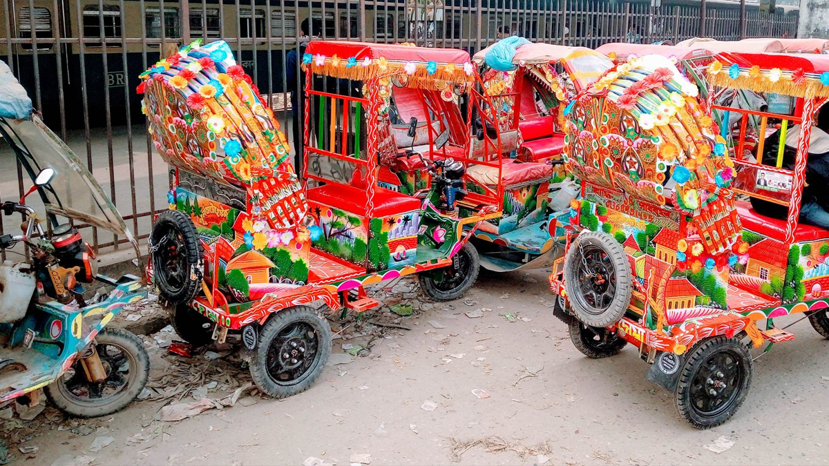 চট্টগ্রামের প্রধান সড়কগুলোতে ব্যাটারিচালিত রিকশা ও অটোরিকশা চলাচল বন্ধ ঘোষণা