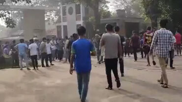চবিতে শিক্ষার্থীদের সাথে স্থানীয় যুবলীগ-ছাত্রলীগের সংঘর্ষ