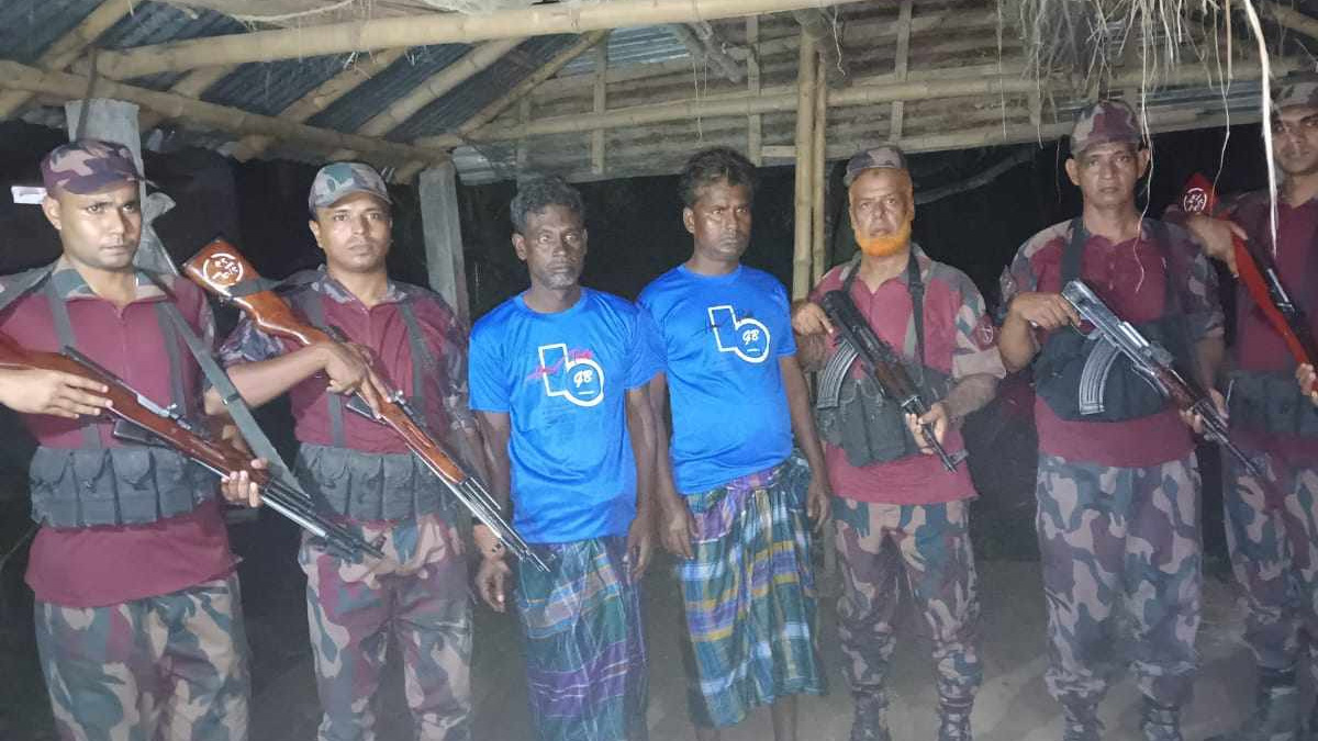 রাজশাহীতে অনুপ্রবেশের অভিযোগে দুই ভারতীয় নাগরিক আটক