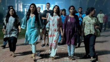 জাবিতে শিবিরের আত্মপ্রকাশের প্রতিবাদে বিক্ষোভ মিছিল