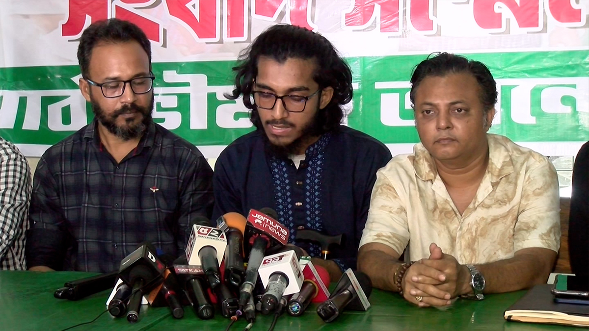 ‘যাদের আত্মত্যাগে নতুন সরকার, তাদেরই পাশে নেই অন্তর্বর্তী সরকার’