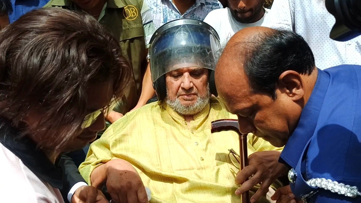 সাবেক এমপি দবিরুল ইসলামকে কারাগারে প্রেরণ