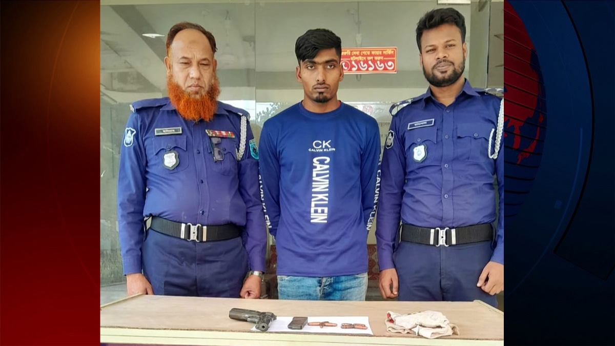 গাইবান্ধায় বিদেশি রিভলবার-গুলিসহ যুবক গ্রেফতার