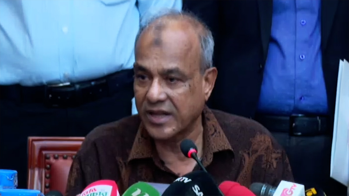 ব্যাটারিচালিত রিকশা নিয়ে আদালতের নির্দেশনা অনুযায়ী ব্যবস্থা: স্বরাষ্ট্র উপদেষ্টা