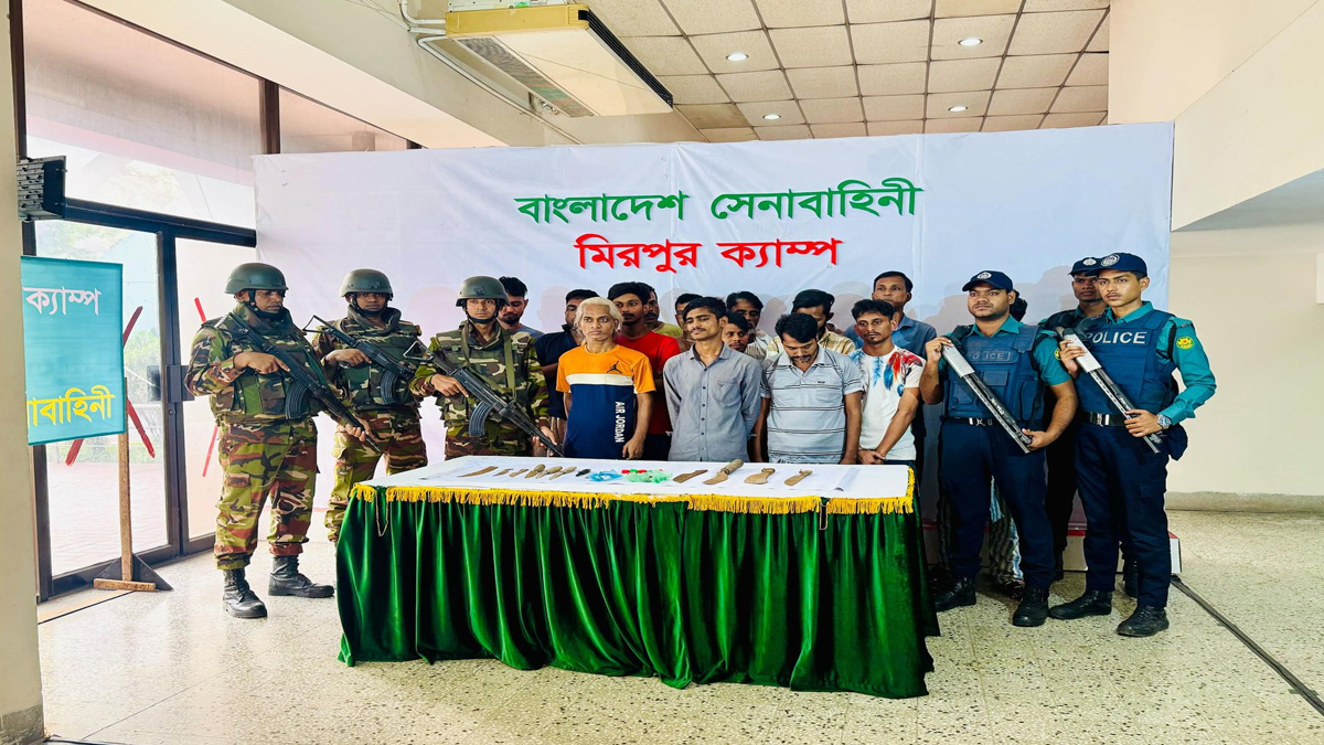 মিরপুরে যৌথবাহিনীর অভিযানে ২৬ মাদক ব্যবসায়ী গ্রেফতার