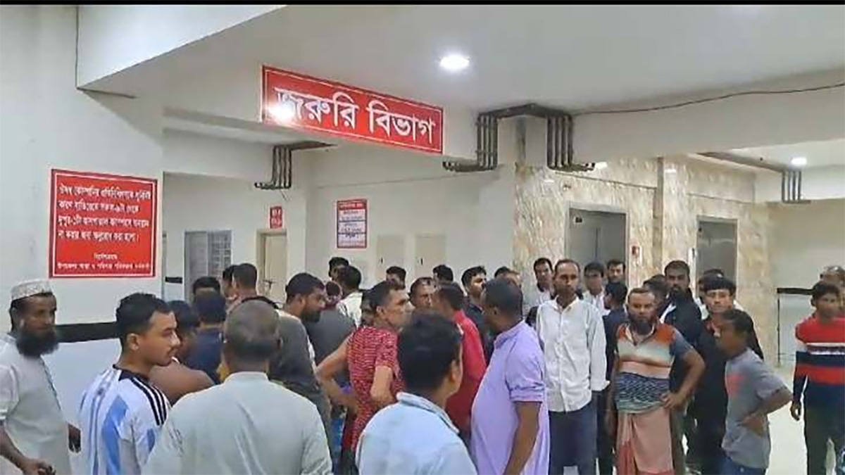 সিগারেট না পাওয়ায় ছাত্রদল কর্মীর ছুরিকাঘাতে বিএনপি-জামায়াতের ৬ নেতাকর্মী আহত