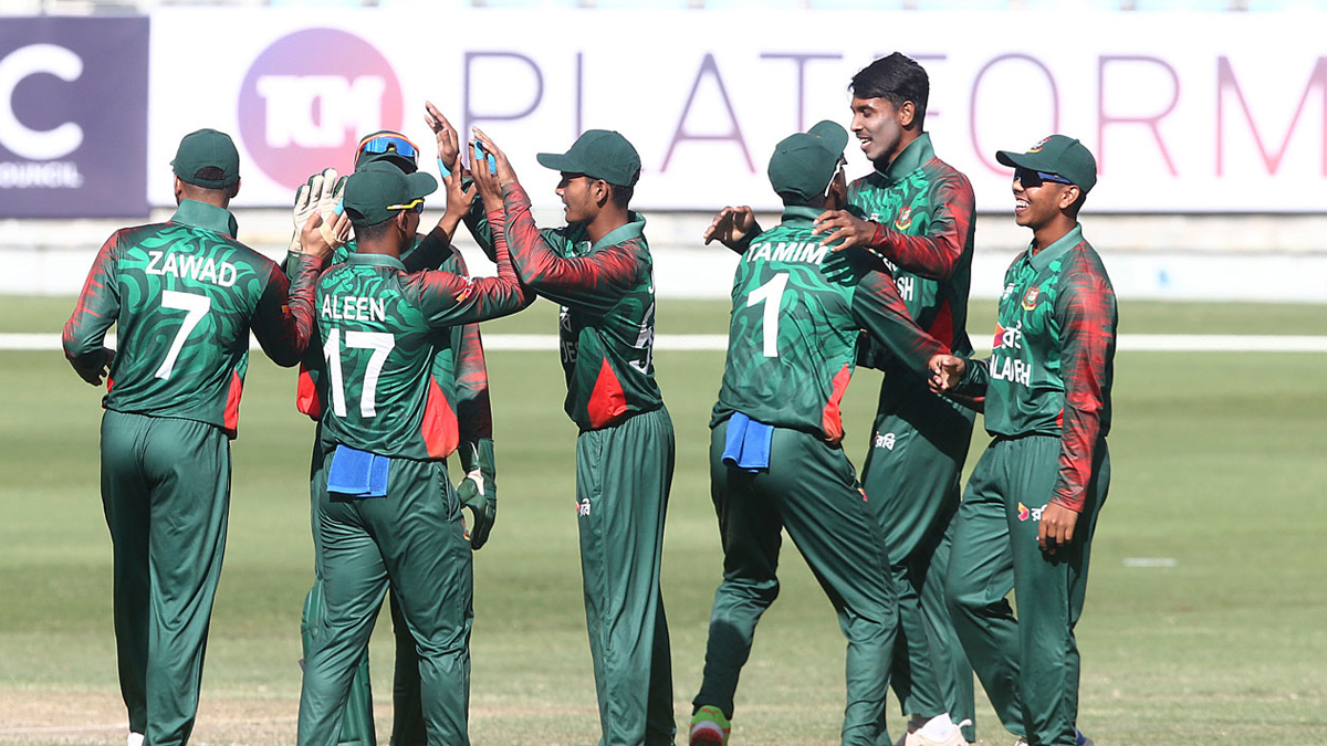 এক ম্যাচ হাতে রেখেই সেমিফাইনালে টাইগার যুবারা