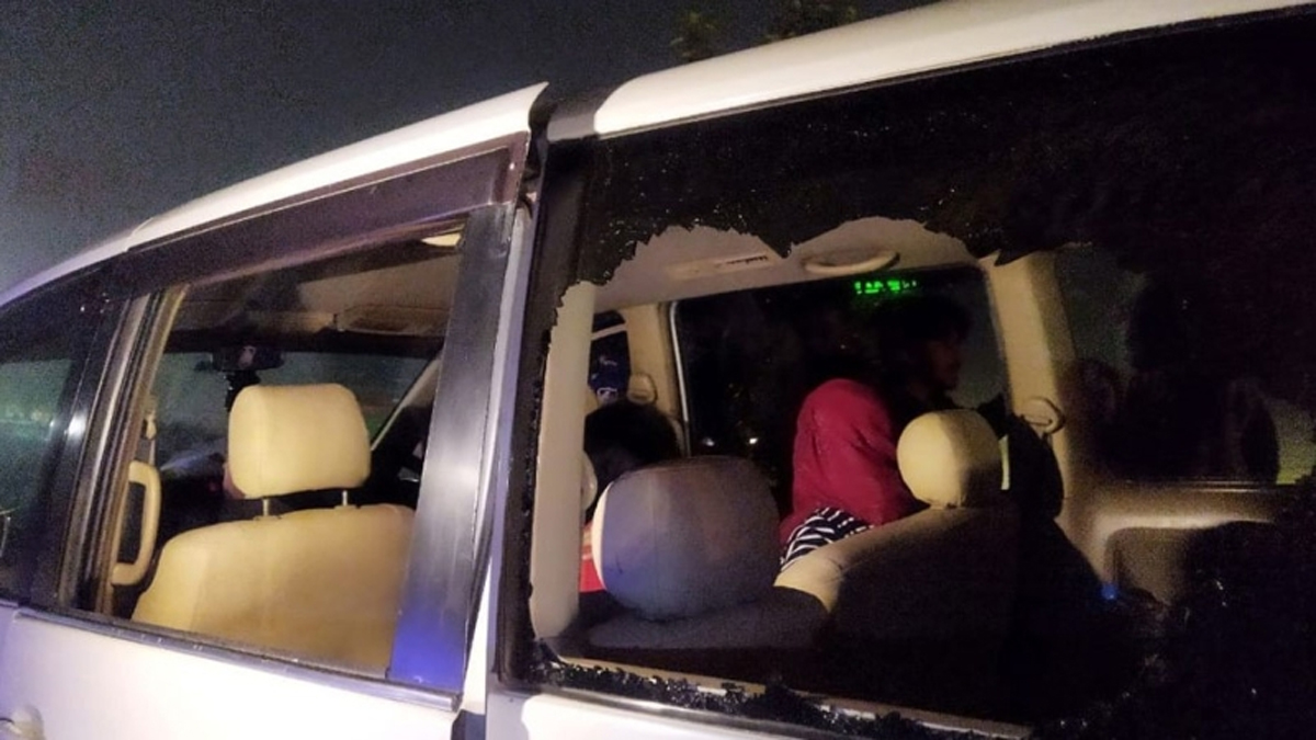 আবারও কেন্দ্রীয় সমন্বয়কদের গাড়িবহরে হামলা