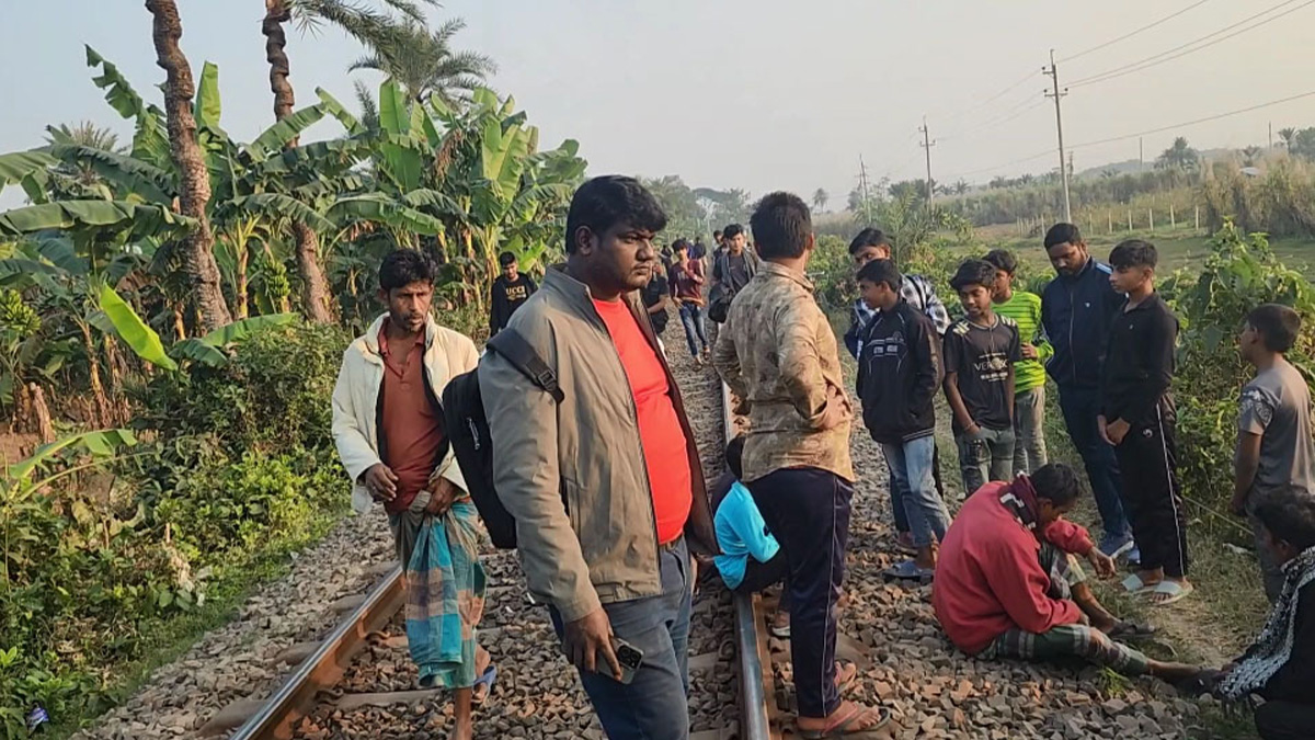 ঝিনাইদহে ট্রেনে কাটা পড়ে যুবকের মৃত্যু