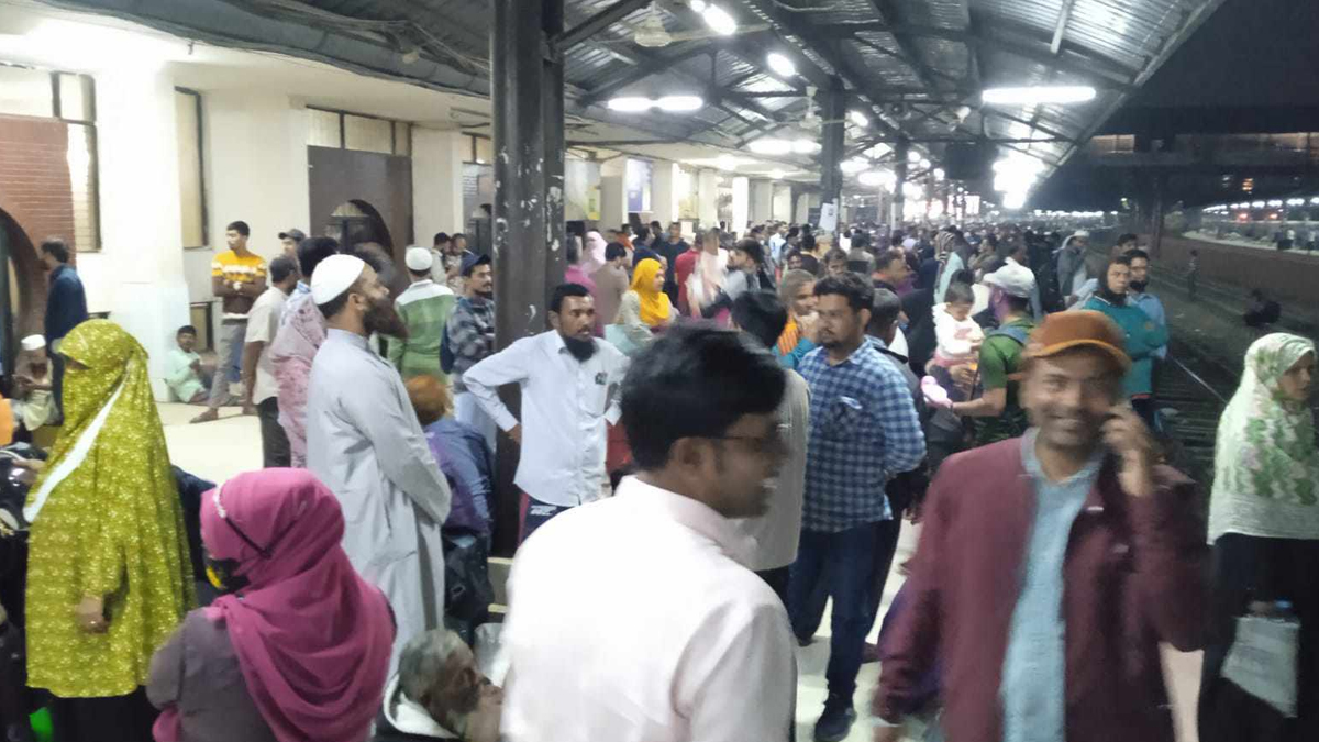 লোকোমাস্টারদের ধর্মঘট পালন, পুরোপুরি স্বাভাবিক হয়নি ট্রেনের সিডিউল