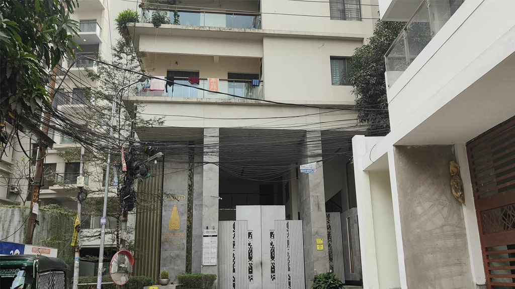 চট্টগ্রামে ডিবি পরিচয়ে ডাকাতির চেষ্টা, আটক ১২