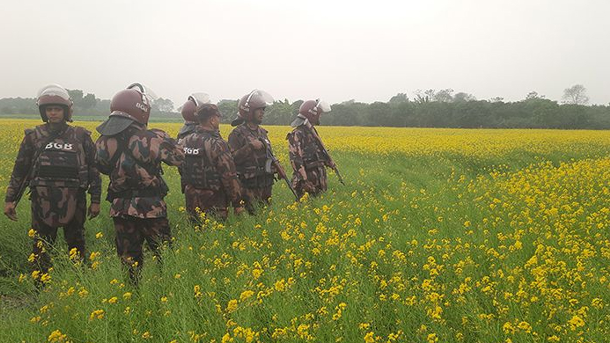 সীমান্তে সাউন্ড গ্রেনেড ও টিয়ার শেল ব্যবহারের অনুমতি পেলো বিজিবি
