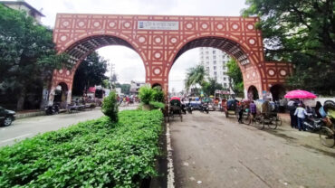 বইমেলা উপলক্ষ্যে ঢাবি এলাকায় যানবাহন নিয়ন্ত্রণের কড়াকড়ি শিথিল