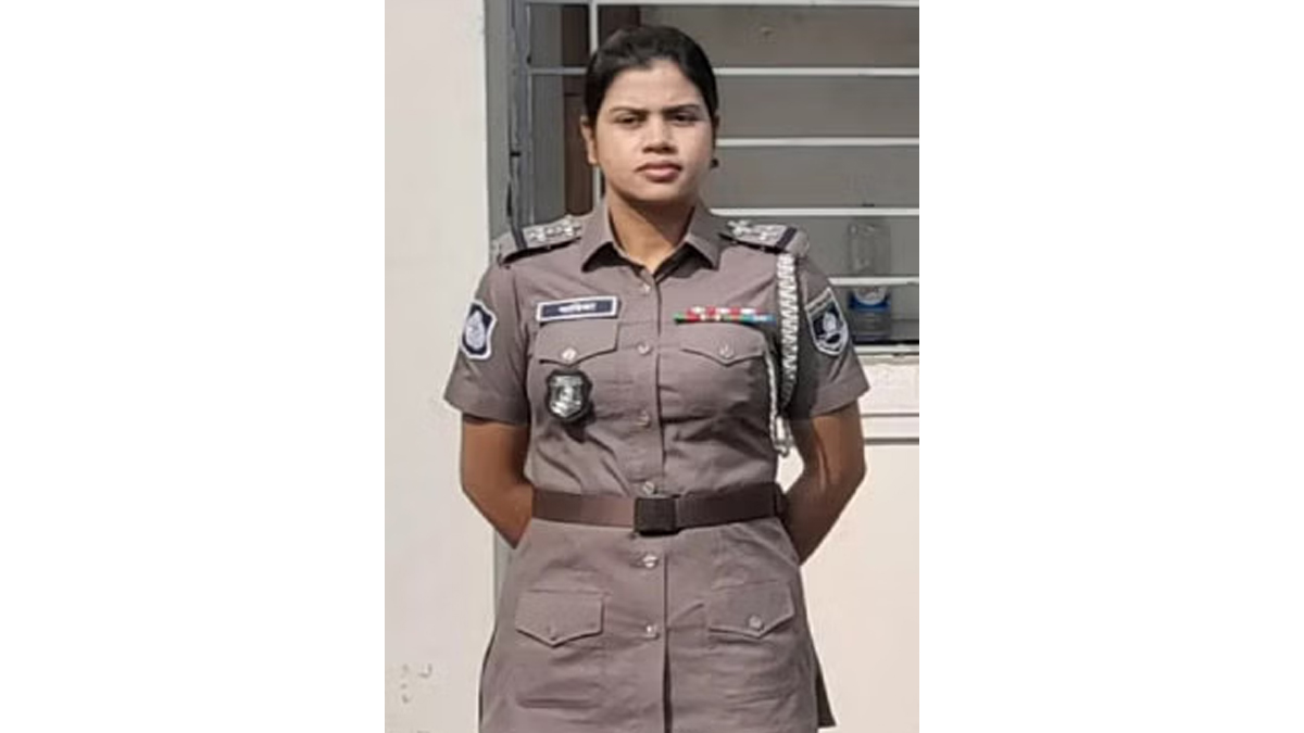 ‘কেবল পোশাক নয়, পুলিশের মানসিকতায়ও পরিবর্তন আনা দরকার’