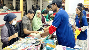 বইমেলায় তৃতীয় দিনে এসেছে ৩২ নতুন বই