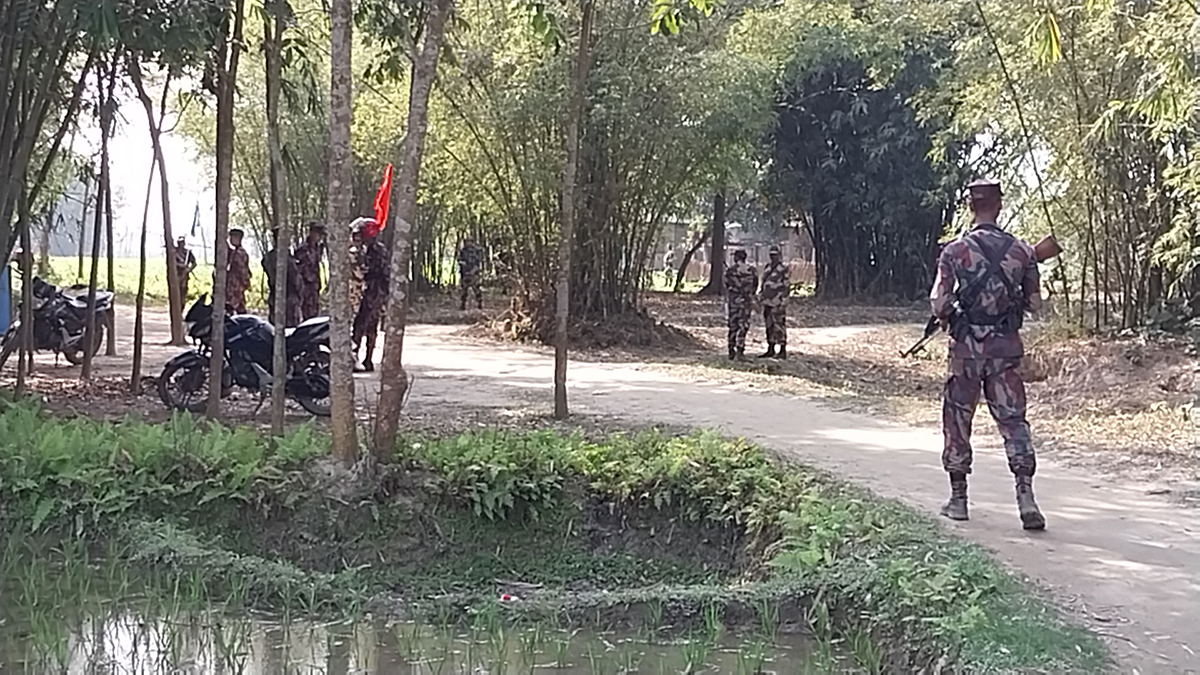পাঁচ কৃষককে মারধরের ঘটনায় পতাকা বৈঠক, দুঃখপ্রকাশ করে ব্যবস্থা নেয়ার প্রতিশ্রুতি বিএসএফের